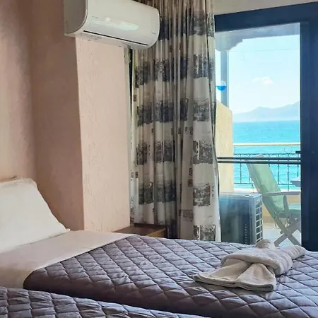 Halikoura Apartament *